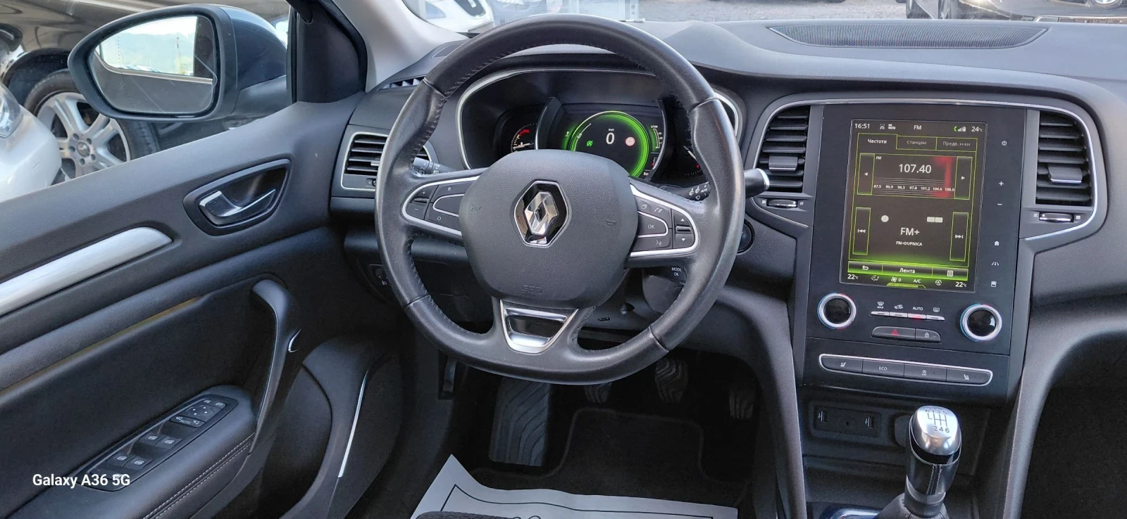 Renault Megane NAVI, KEYLESS, LEDER, снимка 8 - Автомобили и джипове - 54270982