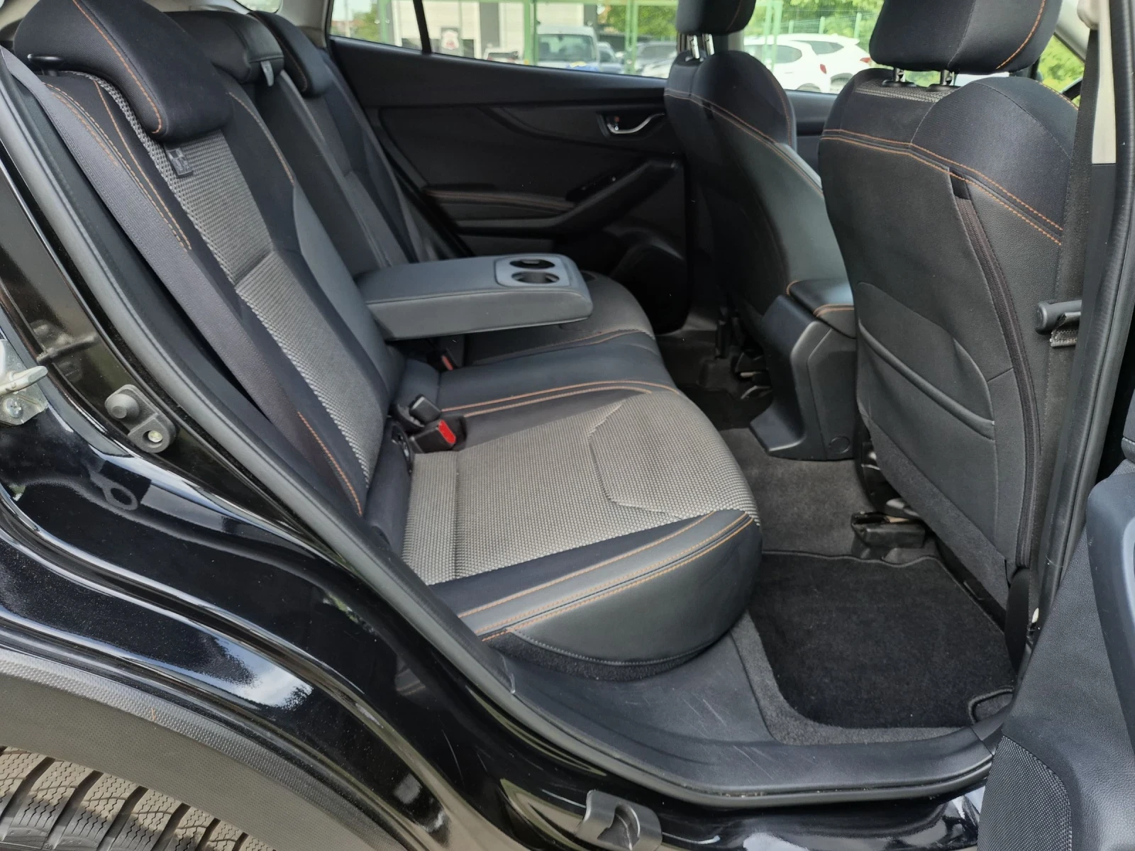 Subaru XV 2.0i 4WD АВТОМАТ , снимка 11 - Автомобили и джипове - 54727755
