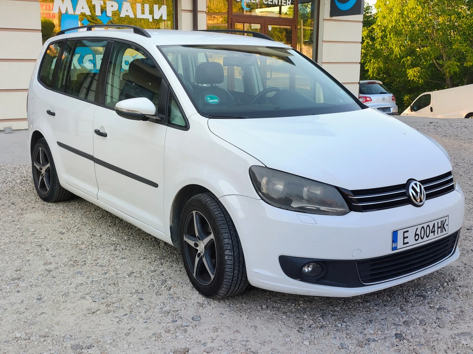 VW Touran, снимка 5 - Автомобили и джипове - 55646000
