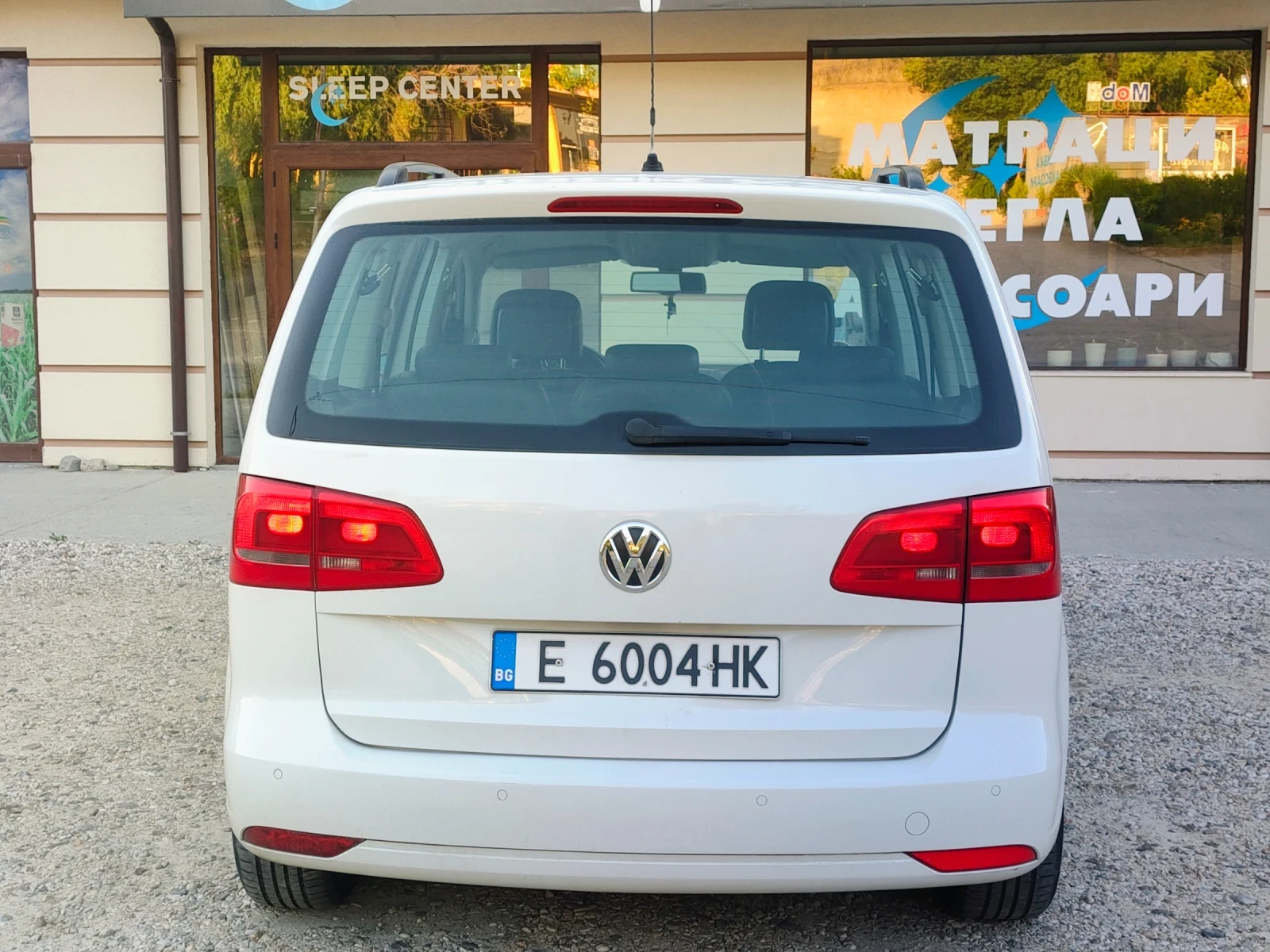 VW Touran, снимка 3 - Автомобили и джипове - 55646000