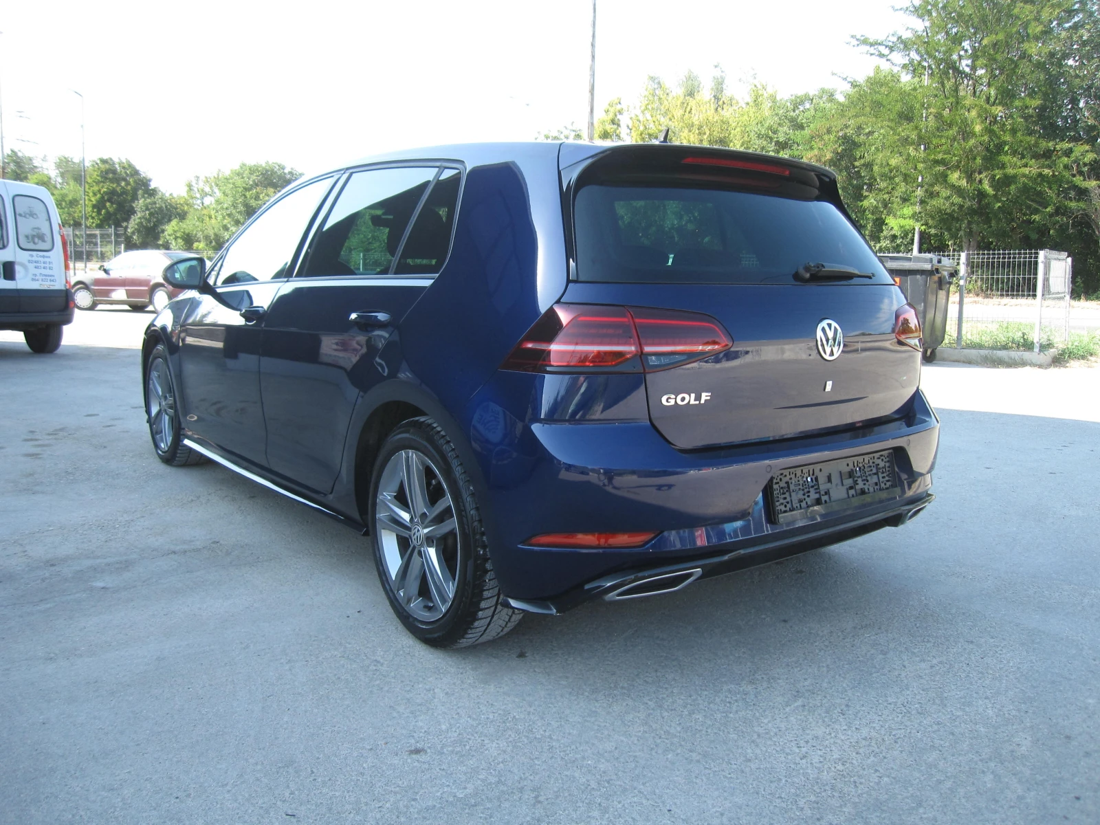 VW Golf R-Line, 1, 6-TDI, Digital, Matrix, снимка 3 - Автомобили и джипове - 55656056