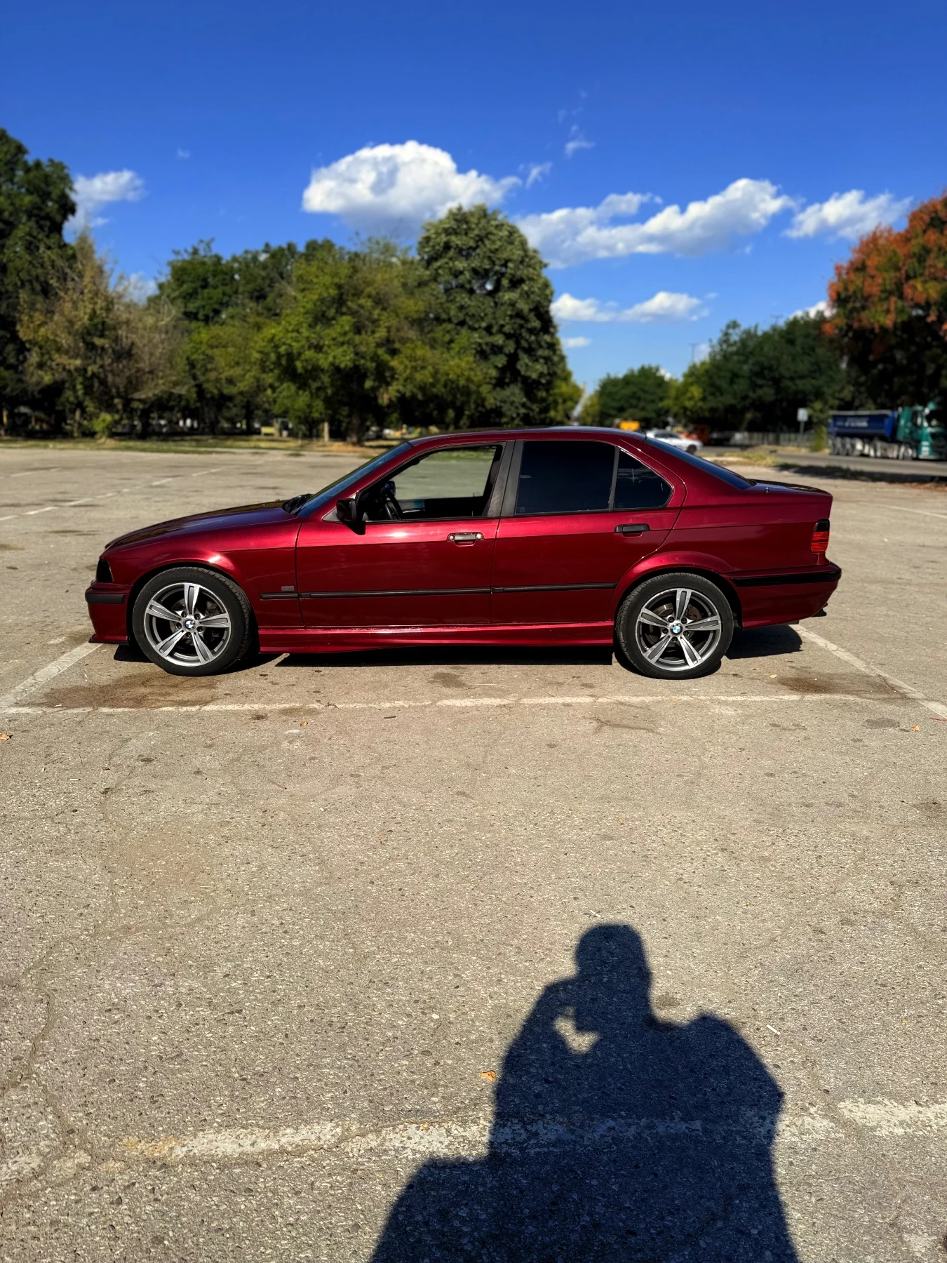 BMW 320, снимка 4 - Автомобили и джипове - 55837371