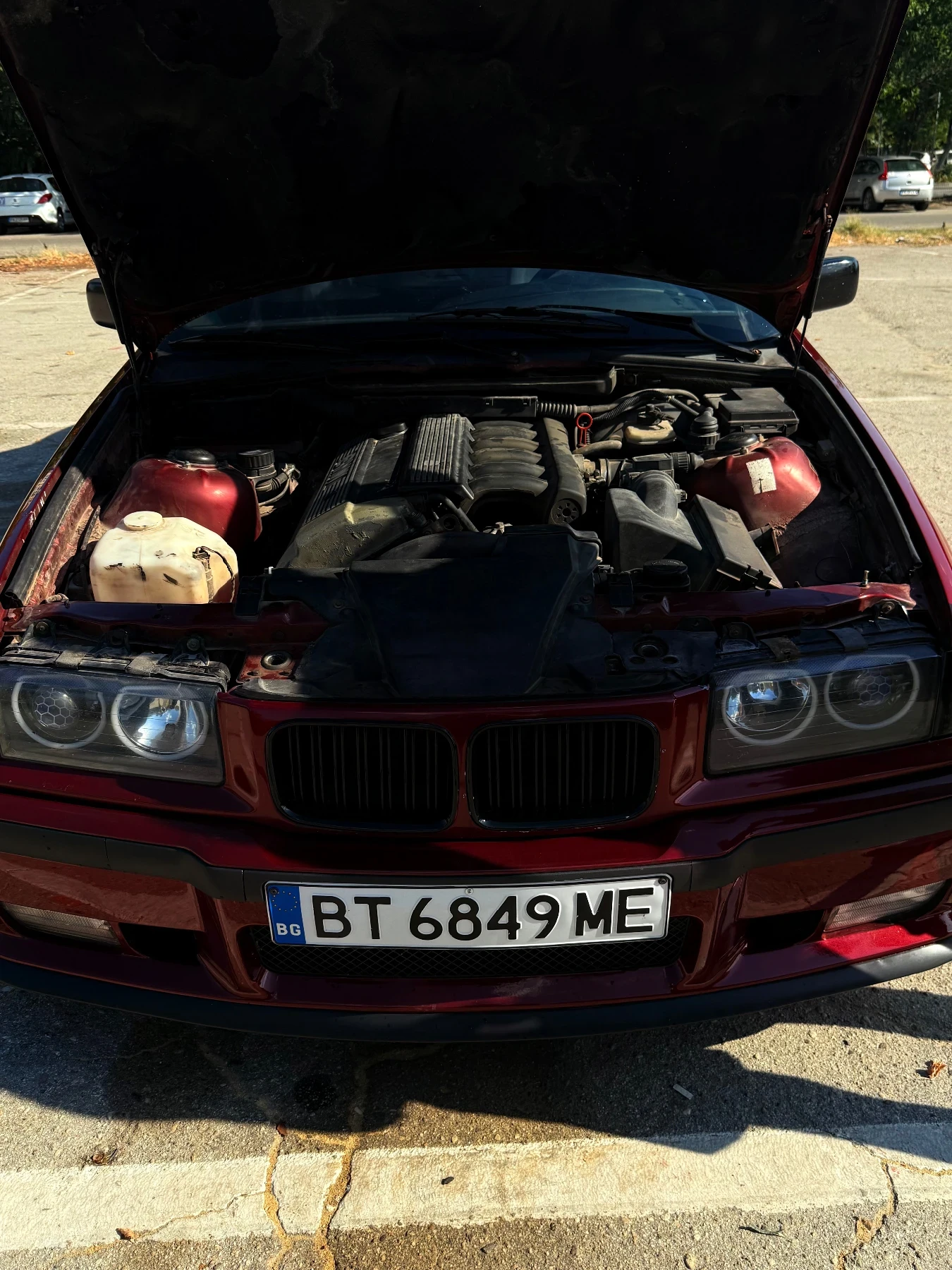 BMW 320, снимка 10 - Автомобили и джипове - 55837371