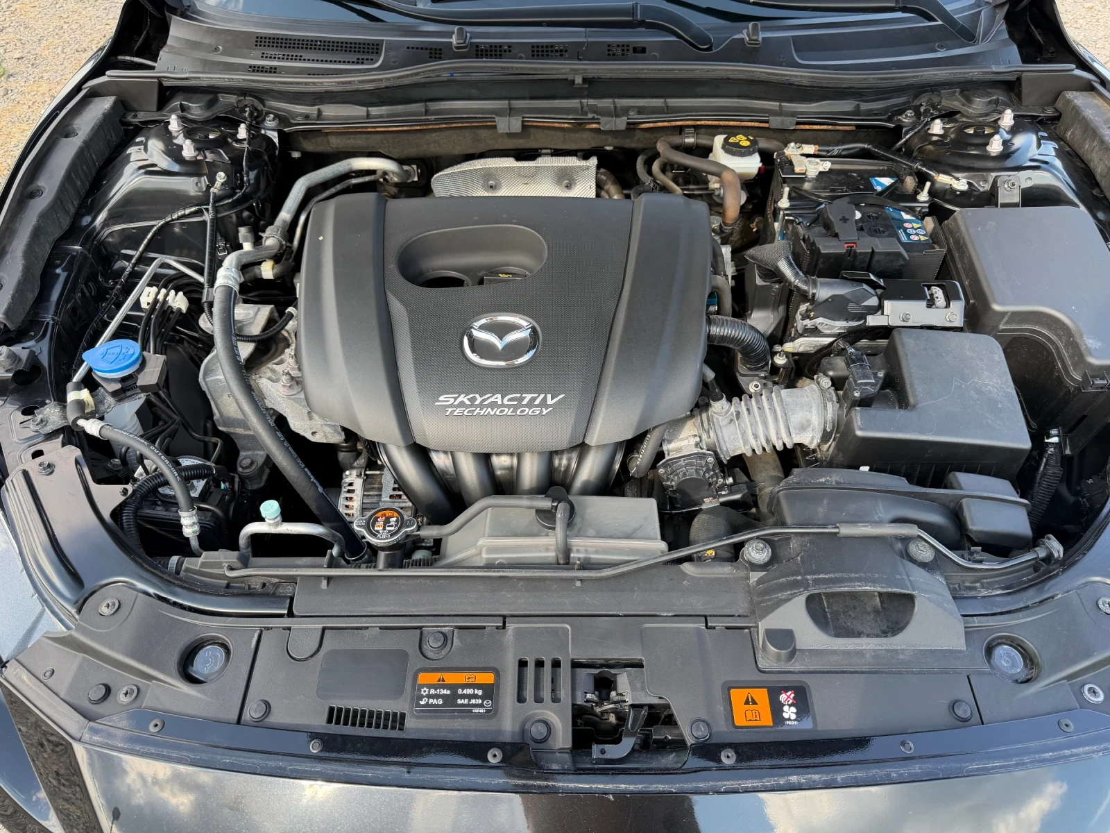 Mazda 3 1.5 ШВЕЙЦАРИЯ 95000км. , снимка 15 - Автомобили и джипове - 56330696