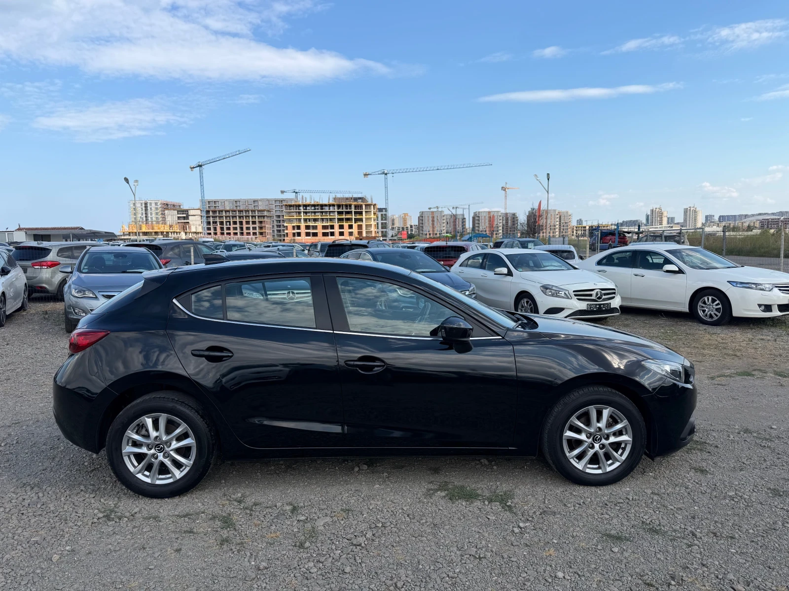 Mazda 3 1.5 ШВЕЙЦАРИЯ 95000км. , снимка 6 - Автомобили и джипове - 56330696