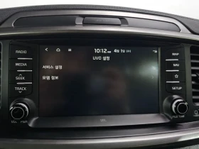 Kia Sorento 2.2 CRDI 4WD - САМО 30% АВАНС, снимка 17