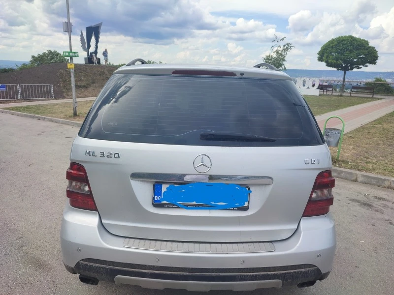 Mercedes-Benz ML 320, снимка 5 - Автомобили и джипове - 47056446