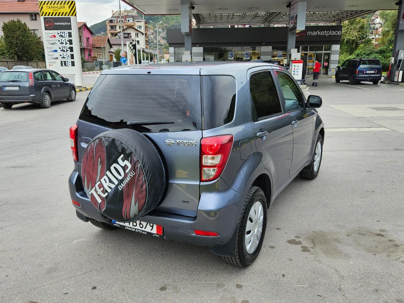 Daihatsu Terios 1.3 GAZ/4X4/KLIMATIK, снимка 5 - Автомобили и джипове - 47554407