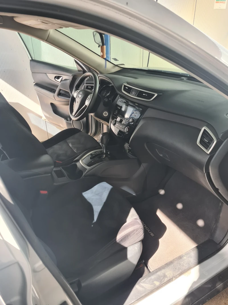 Nissan Rogue, снимка 7 - Автомобили и джипове - 52280391