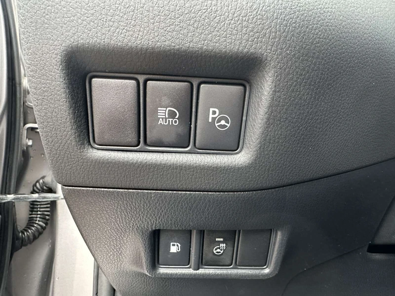 Toyota C-HR 2.0 HYBRID, снимка 16 - Автомобили и джипове - 52825272