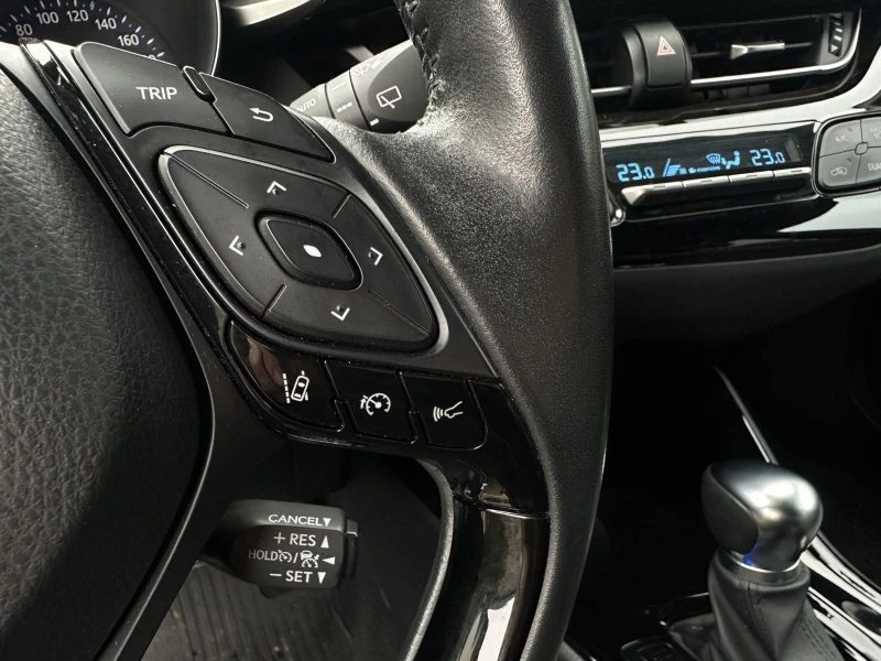 Toyota C-HR 2.0 HYBRID, снимка 14 - Автомобили и джипове - 52825272
