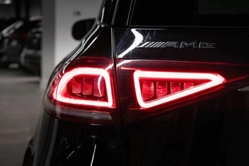 Mercedes-Benz GLE 53 4MATIC * CARFAX * ЦЕНА ДО БГ, снимка 13 - Автомобили и джипове - 53192765