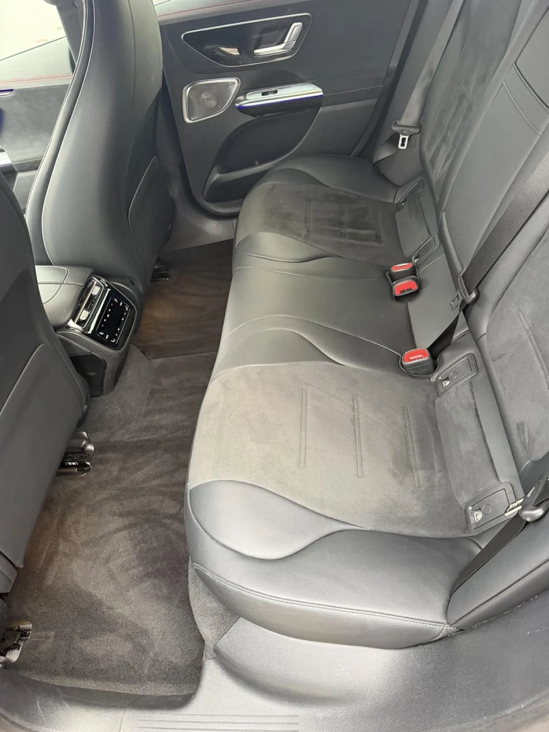 Mercedes-Benz EQE 350 AMG 4-MATIC, снимка 11 - Автомобили и джипове - 53200738