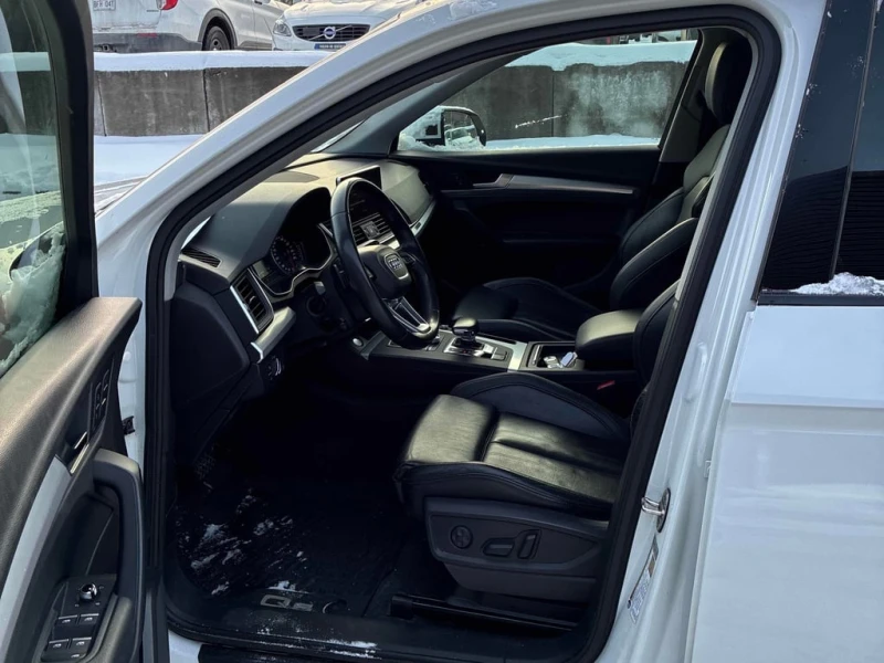 Audi Q5 * Progressiv * CARFAX * ОБДУХВАНЕ* ПАНОРАМА, снимка 5 - Автомобили и джипове - 53330930