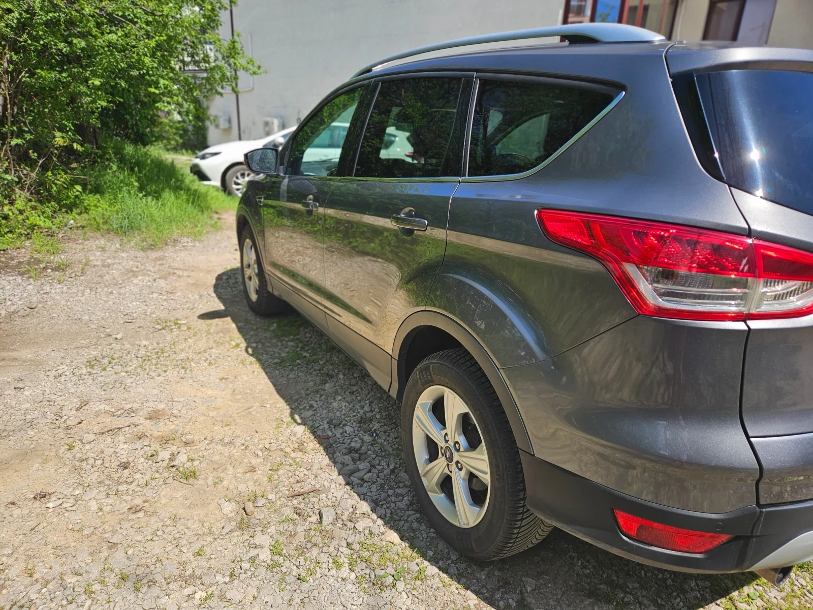 Ford Kuga  - изображение 4