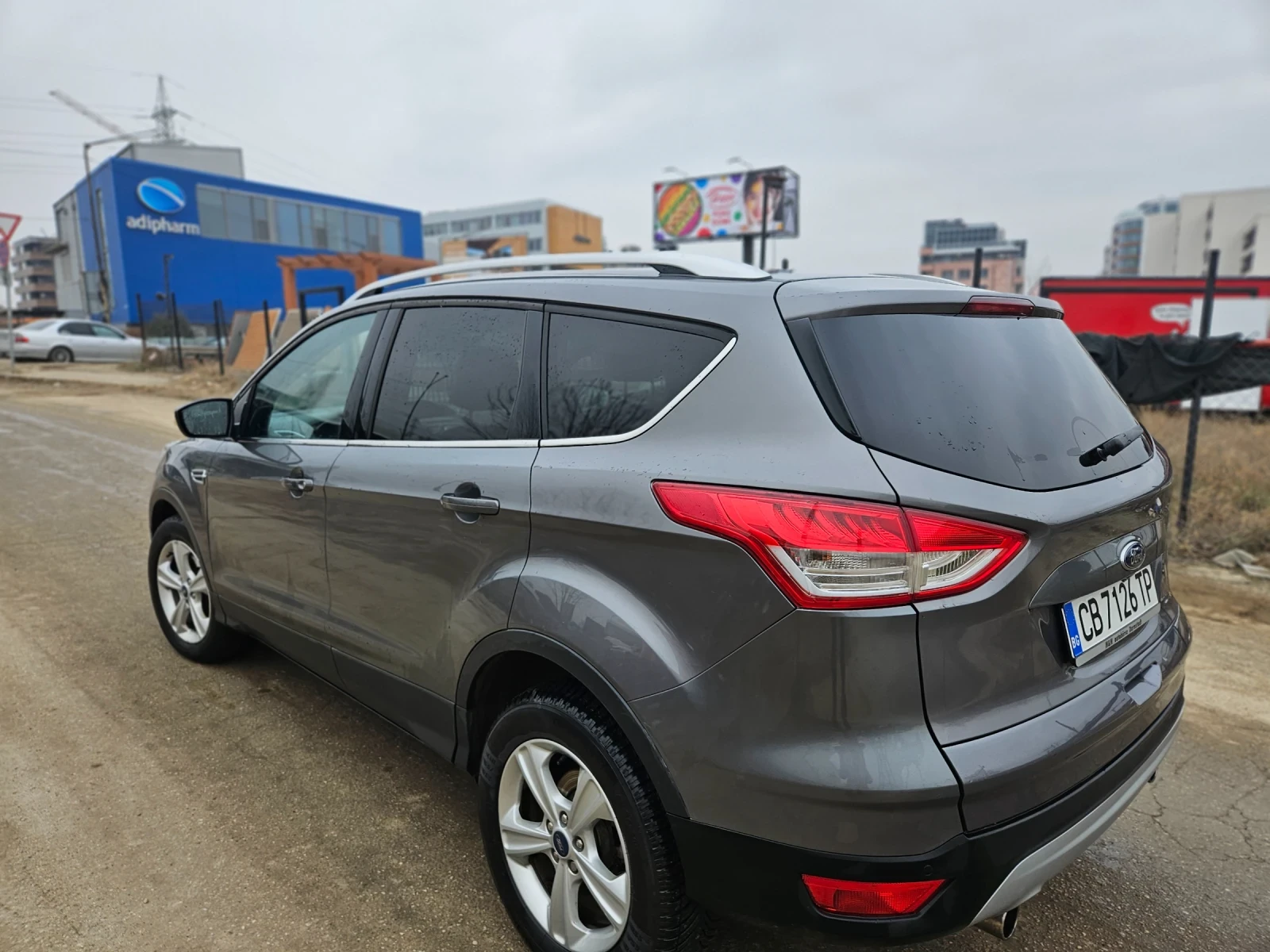 Ford Kuga  - изображение 8