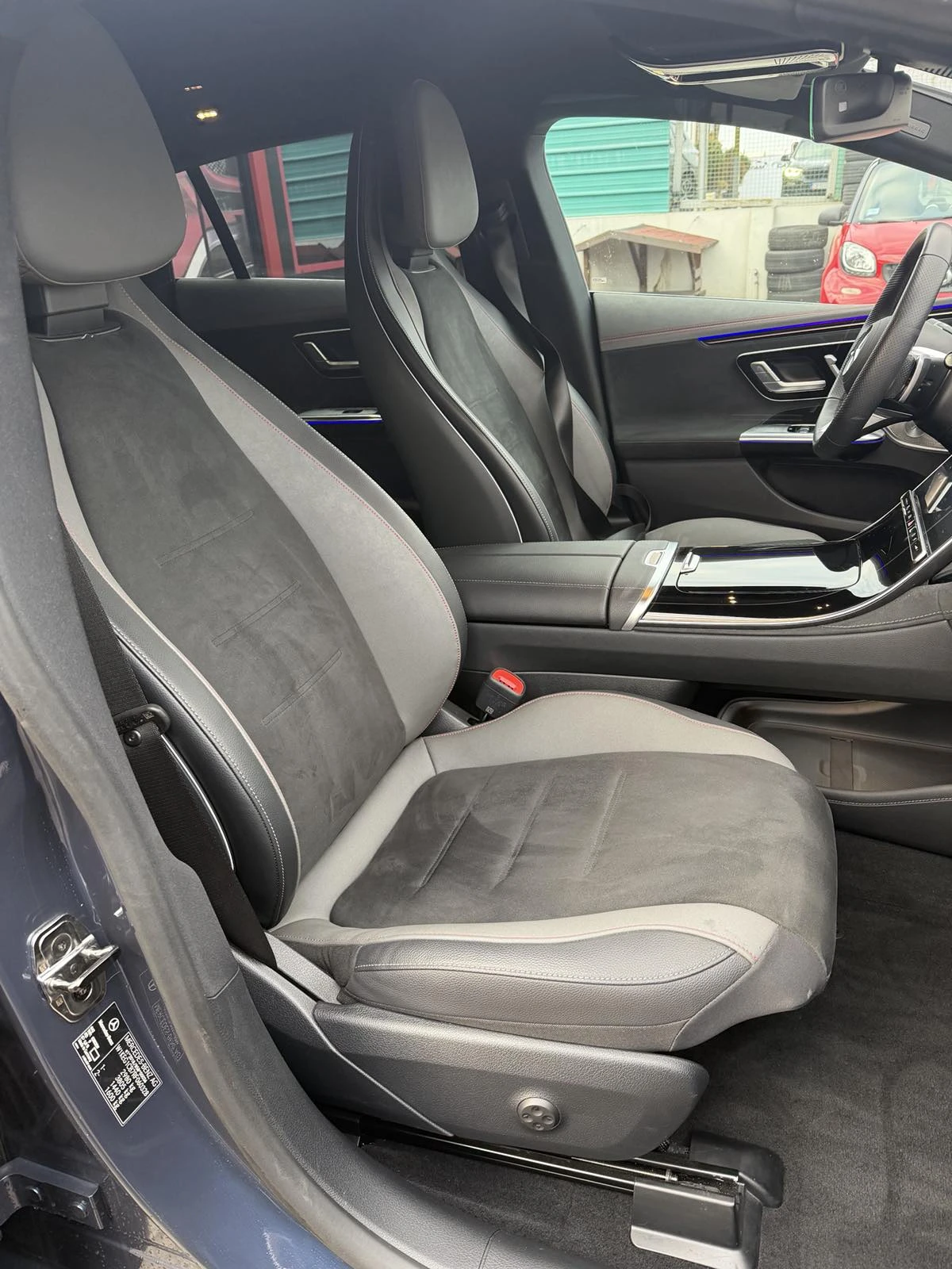 Mercedes-Benz EQE 350 AMG 4-MATIC - изображение 10