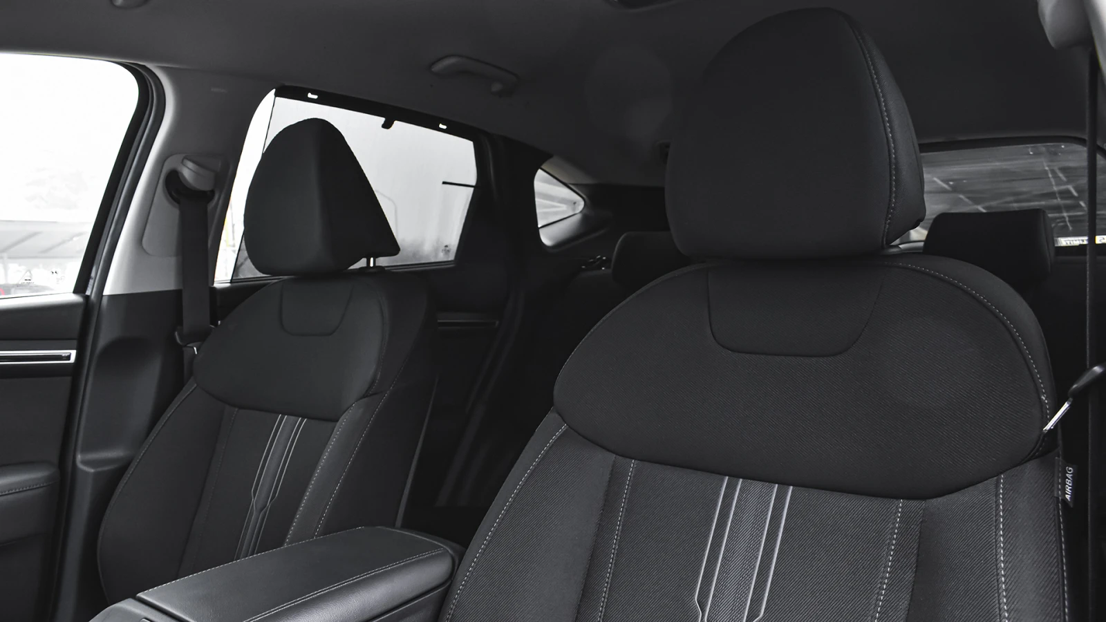 Hyundai Tucson 1.6 T-GDi COMFORT Hybrid Automatic - изображение 10