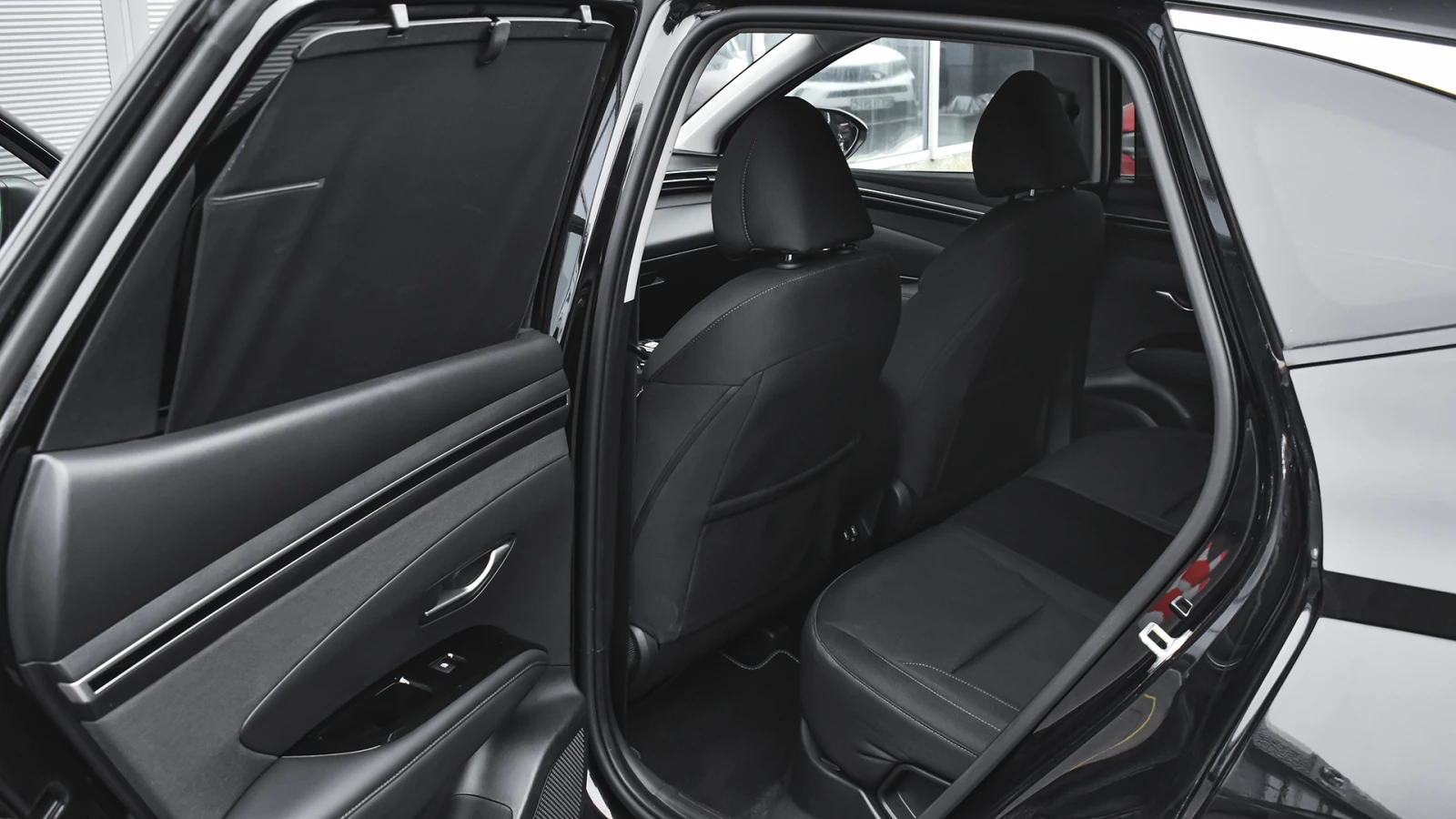 Hyundai Tucson 1.6 T-GDi COMFORT Hybrid Automatic - изображение 9