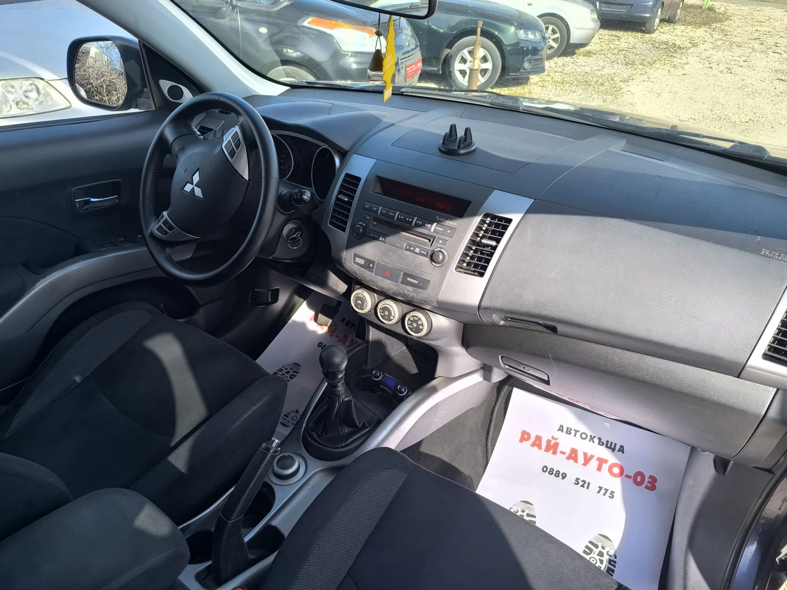 Mitsubishi Outlander 4x4 7 mesta, снимка 11 - Автомобили и джипове - 53798119