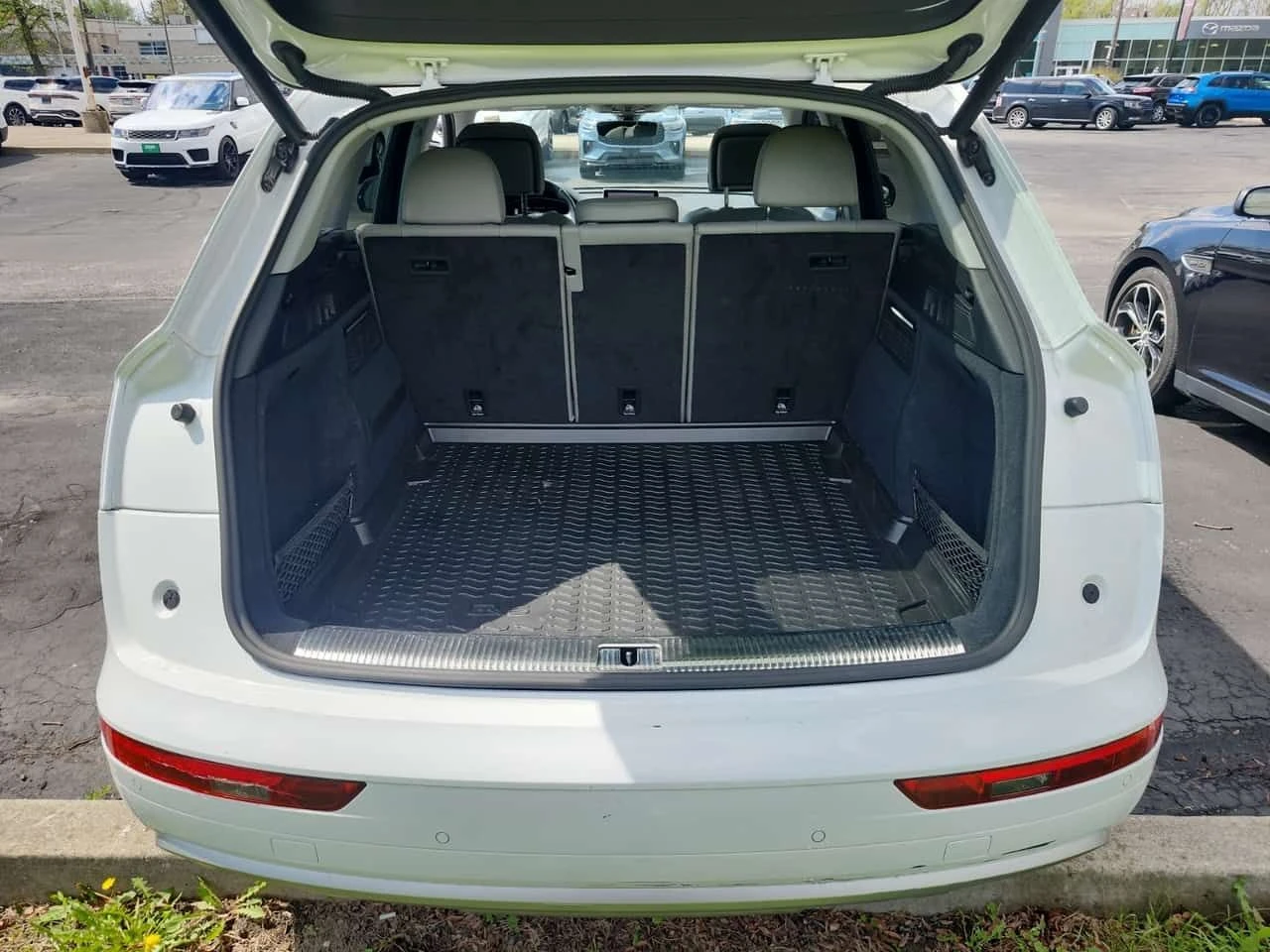 Audi Q5 * PRESTIGE * ПАНО * ОБДУХВАНЕ * 360 * KEYLESS * , снимка 14 - Автомобили и джипове - 54348778