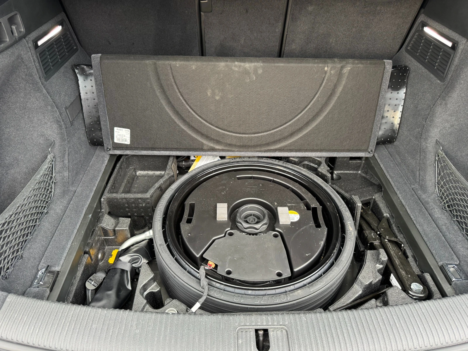Audi Q5, снимка 17 - Автомобили и джипове - 55384125