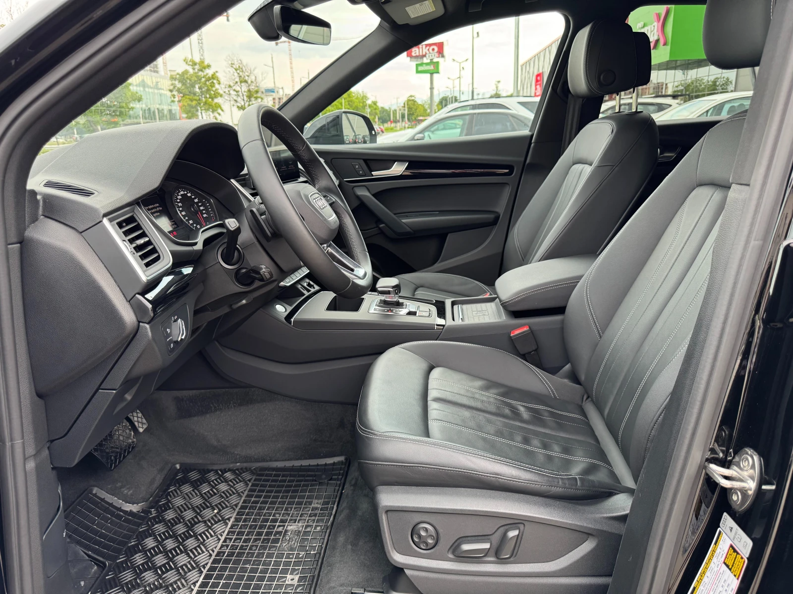Audi Q5, снимка 13 - Автомобили и джипове - 55384125