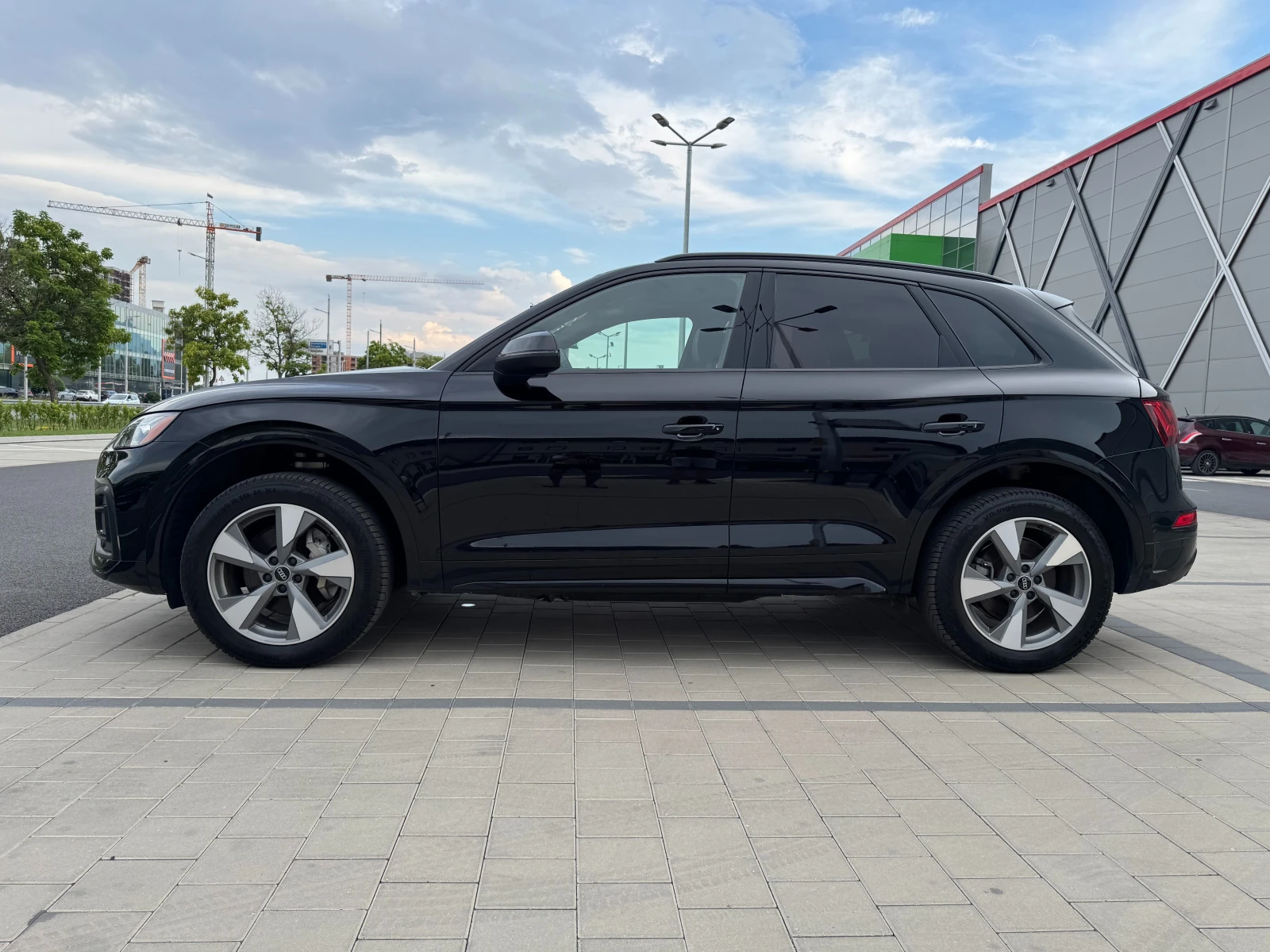 Audi Q5, снимка 2 - Автомобили и джипове - 55384125
