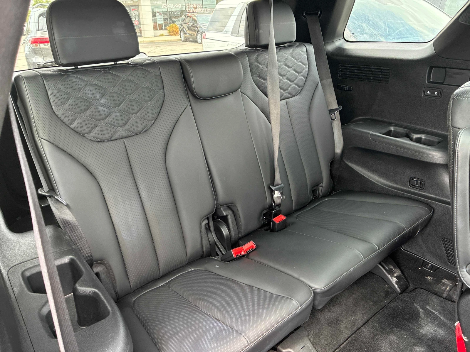 Hyundai Palisade Ultimate Calligraphy | CARFAX | АВТОКРЕДИТ , снимка 10 - Автомобили и джипове - 56088023