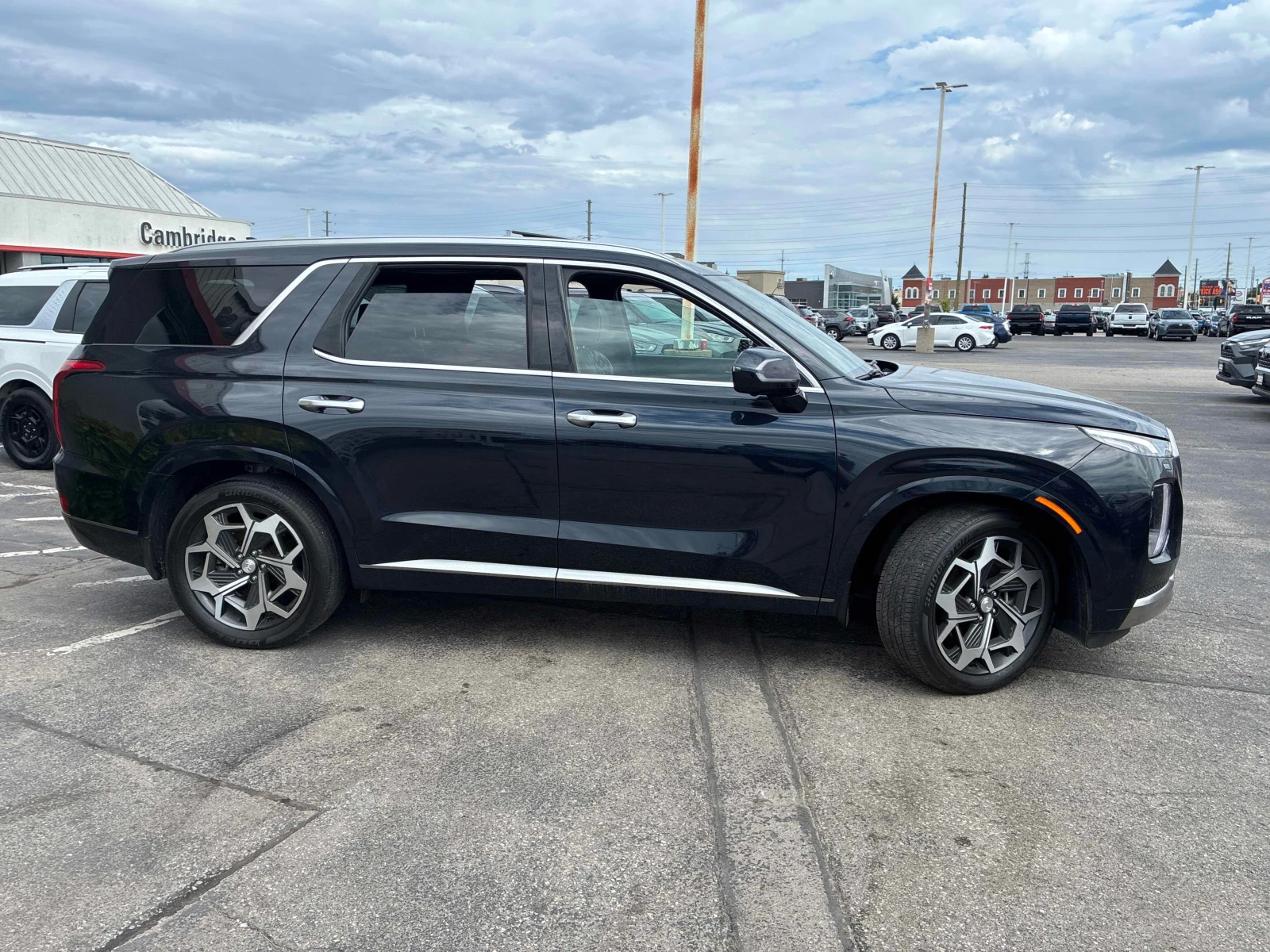 Hyundai Palisade Ultimate Calligraphy | CARFAX | АВТОКРЕДИТ , снимка 4 - Автомобили и джипове - 56088023