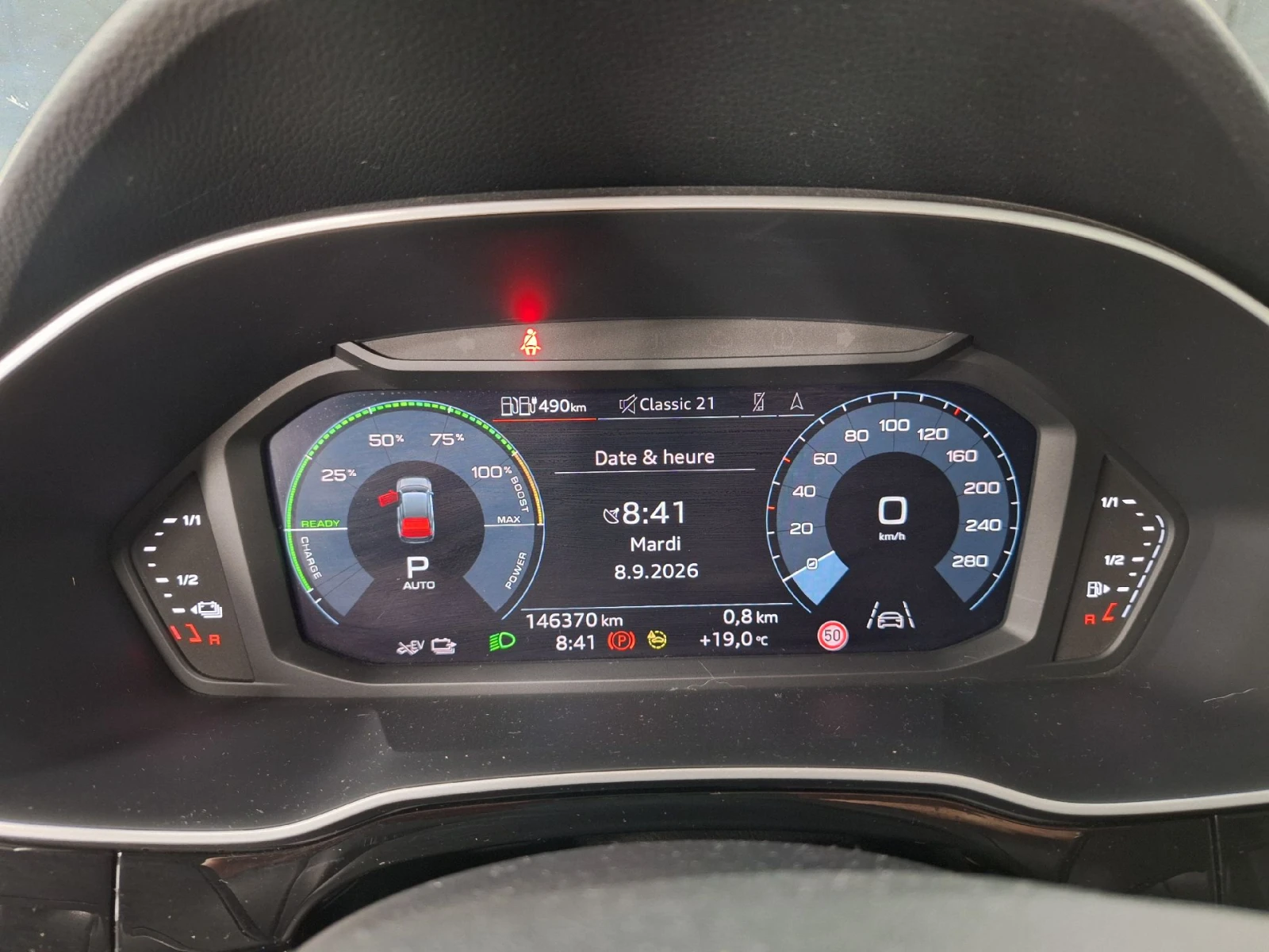Audi Q3 Sportback 45 TFSI e S tronic S Line, снимка 10 - Автомобили и джипове - 56205157