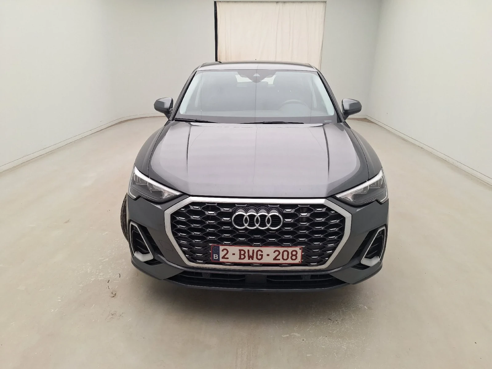 Audi Q3 Sportback 45 TFSI e S tronic S Line, снимка 2 - Автомобили и джипове - 56205157