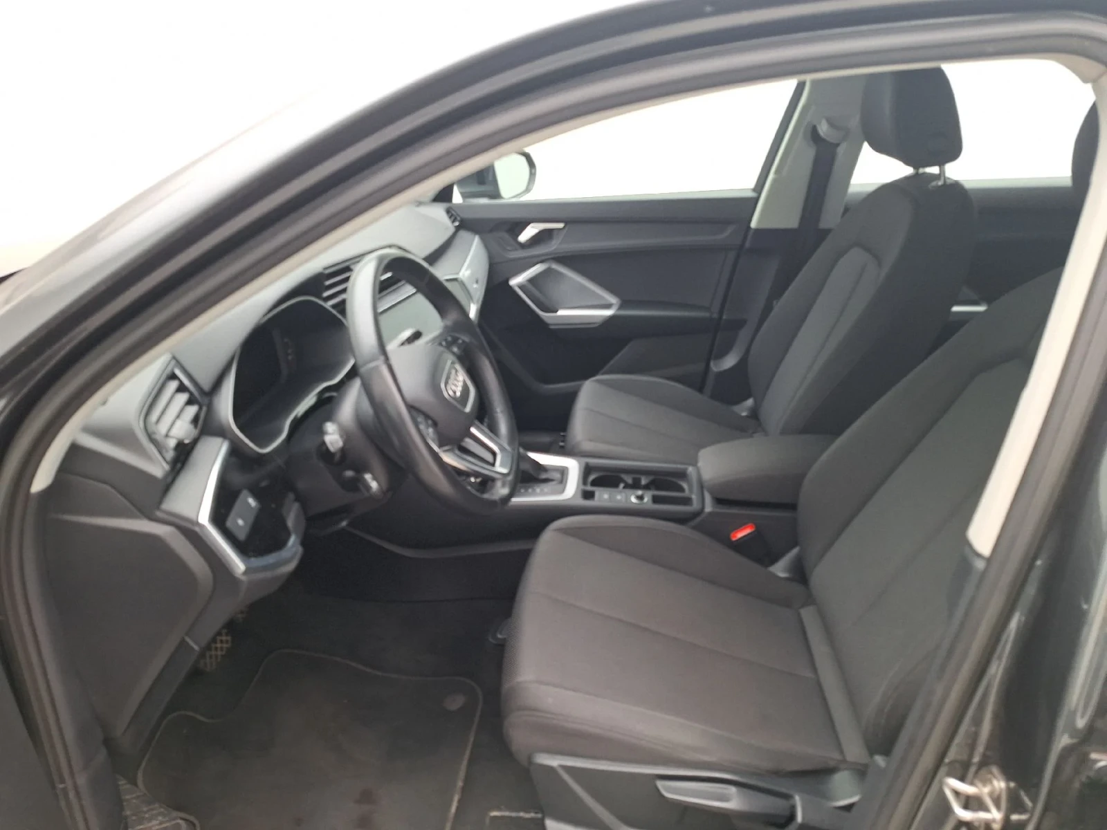 Audi Q3 Sportback 45 TFSI e S tronic S Line, снимка 7 - Автомобили и джипове - 56205157