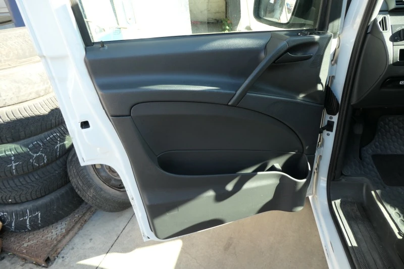 Mercedes-Benz Vito 2.2CDI АВТОМАТИК MIXTO EUR-5, снимка 15 - Бусове и автобуси - 43094565