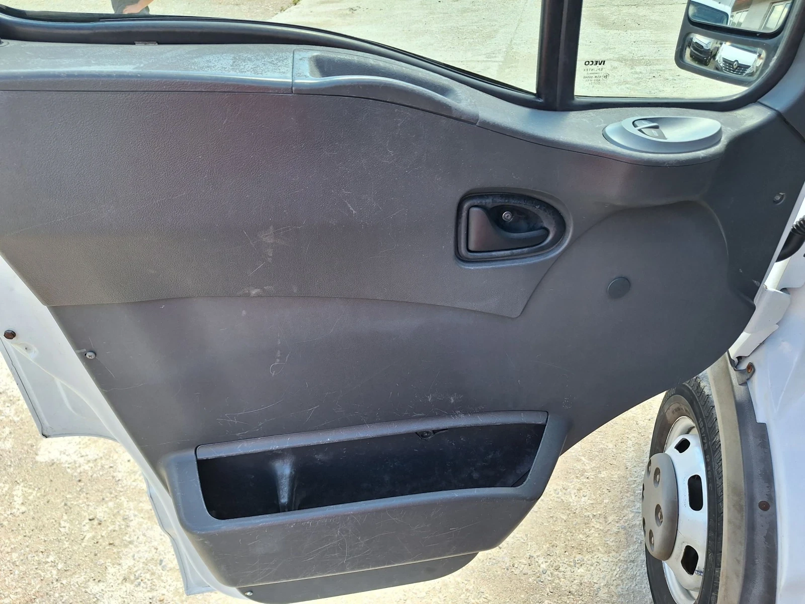 Iveco 3512 Италия  до 3500 кг В категория, снимка 12 - Бусове и автобуси - 54593699