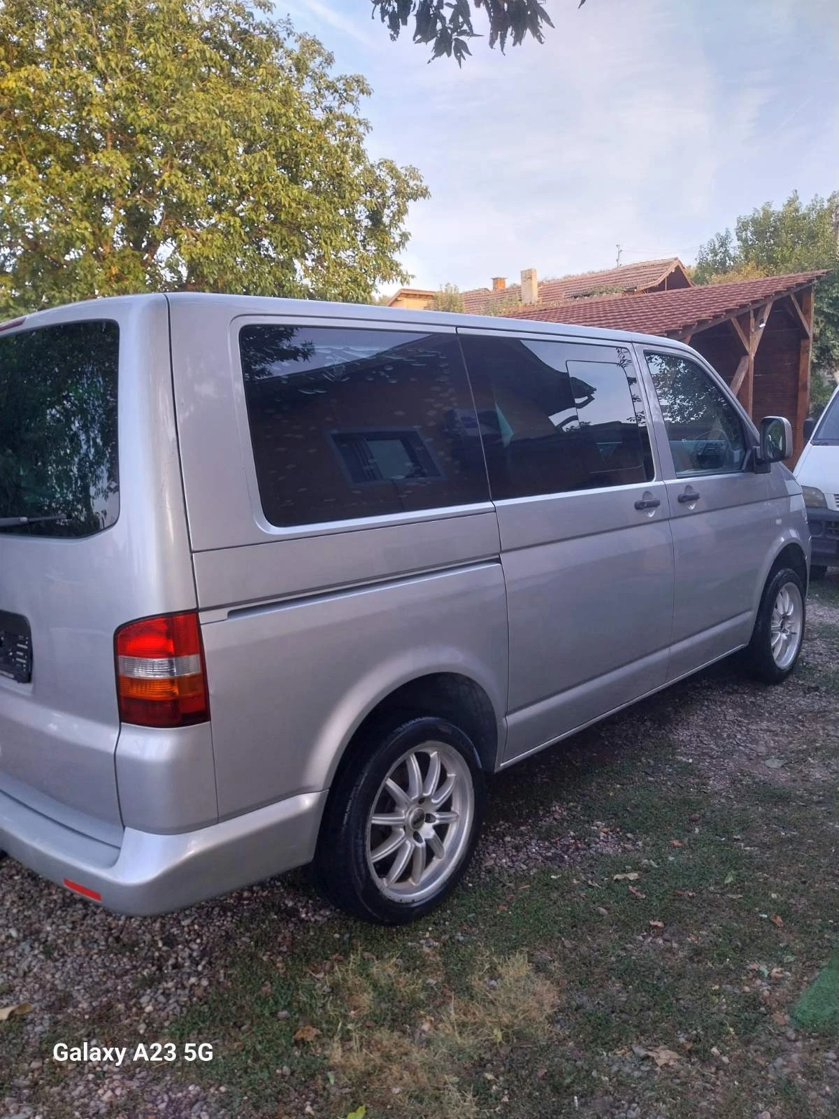 VW T5 2.5, снимка 6 - Бусове и автобуси - 56330027