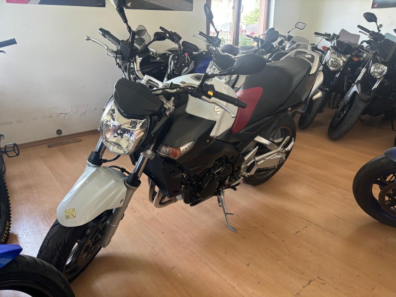 Suzuki Gsr 600 14000км.!!!!!!!, снимка 1 - Мотоциклети и мототехника - 46330577