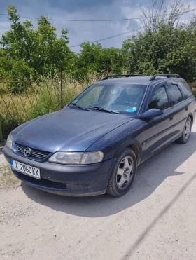 Opel Vectra 1.8i Газ, снимка 1