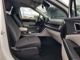 Kia Carnival Automatic, снимка 10