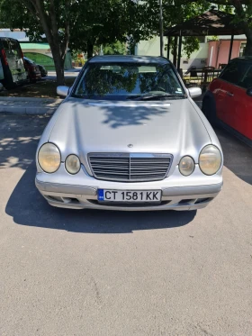  Mercedes-Benz E 200