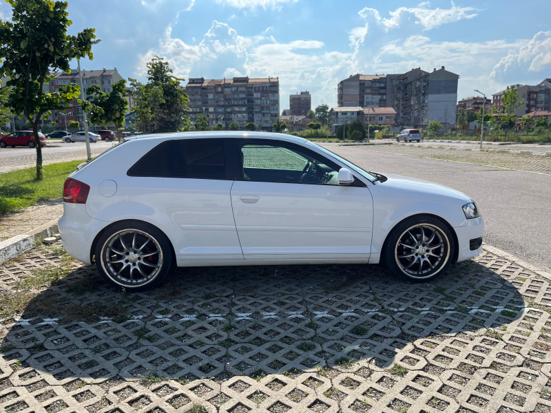 Audi A3 1.6, снимка 5 - Автомобили и джипове - 45698382