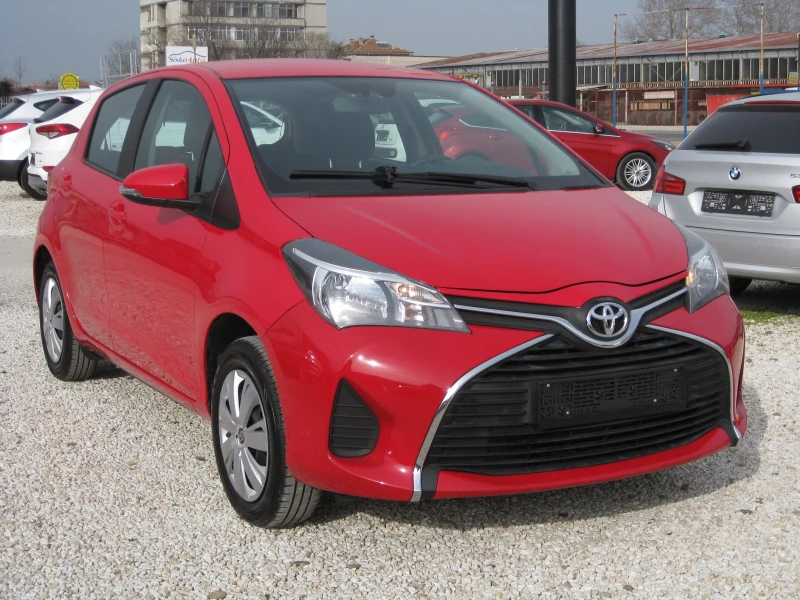 Toyota Yaris 1.0 I, снимка 3 - Автомобили и джипове - 47767890