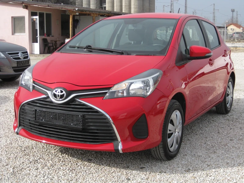 Toyota Yaris 1.0 I, снимка 1 - Автомобили и джипове - 47767890