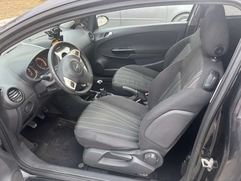 Opel Corsa 1.3, снимка 7 - Автомобили и джипове - 48825622