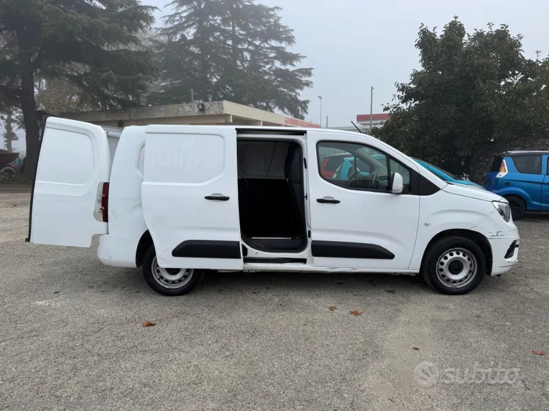 Opel Combo, снимка 4 - Автомобили и джипове - 49338926