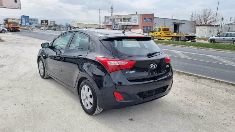 Hyundai I30 1.6crdi, снимка 4 - Автомобили и джипове - 49592115