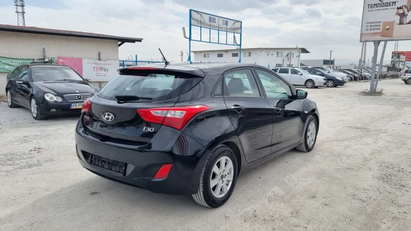 Hyundai I30 1.6crdi, снимка 6 - Автомобили и джипове - 49592115