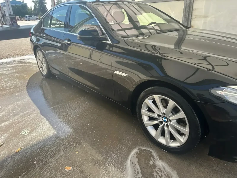 BMW 520, снимка 4 - Автомобили и джипове - 51386714