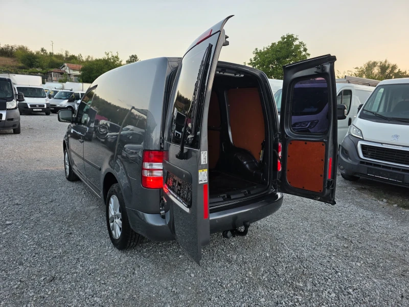 VW Caddy 1.6tdi, снимка 12 - Автомобили и джипове - 51573728