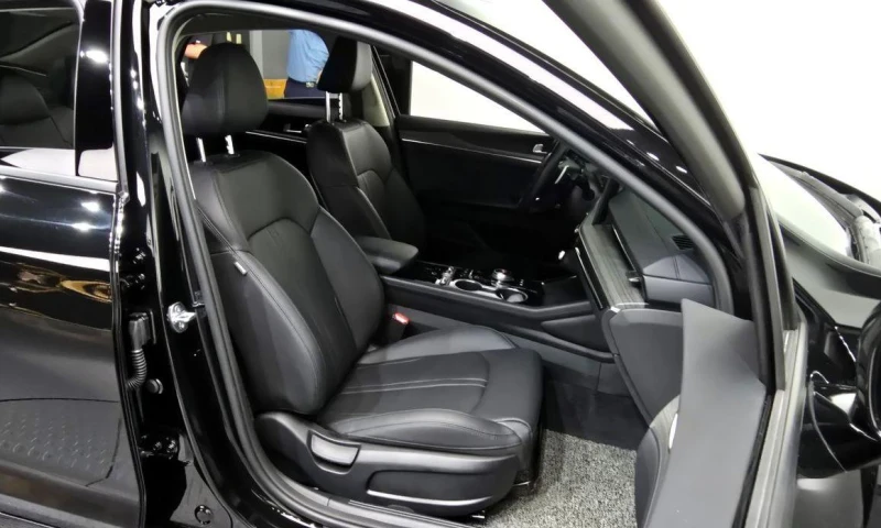 Kia K5 2.0 Noblesse * НАЙ-ДОБРА ЦЕНА В БЪЛГАРИЯ* , снимка 12 - Автомобили и джипове - 52357630